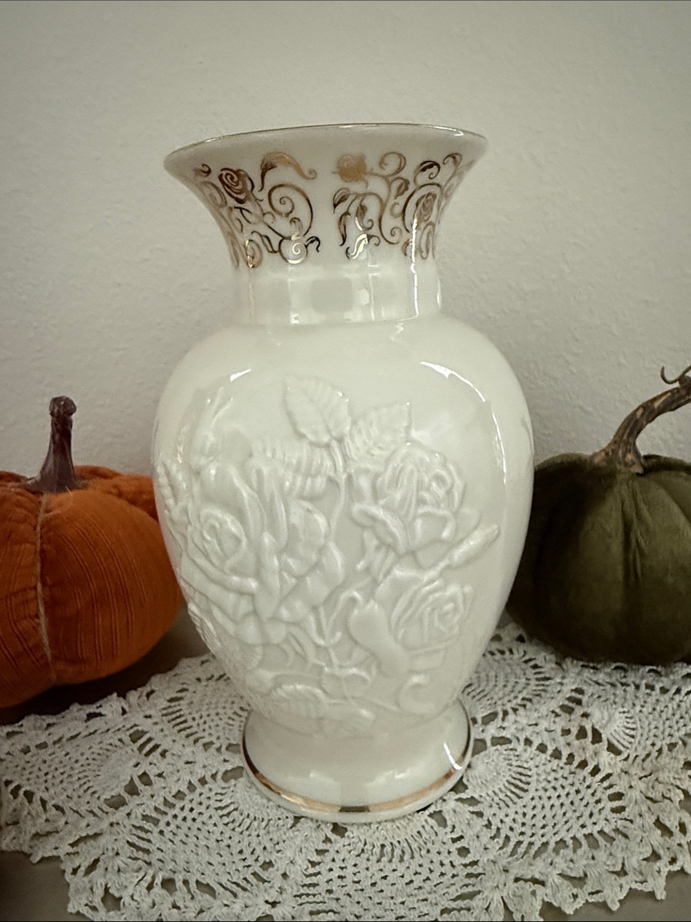 LENOX Elegant ROSE OF PEACE LIMITED EDITION VASE millennium DATED 2000 VINTAGE